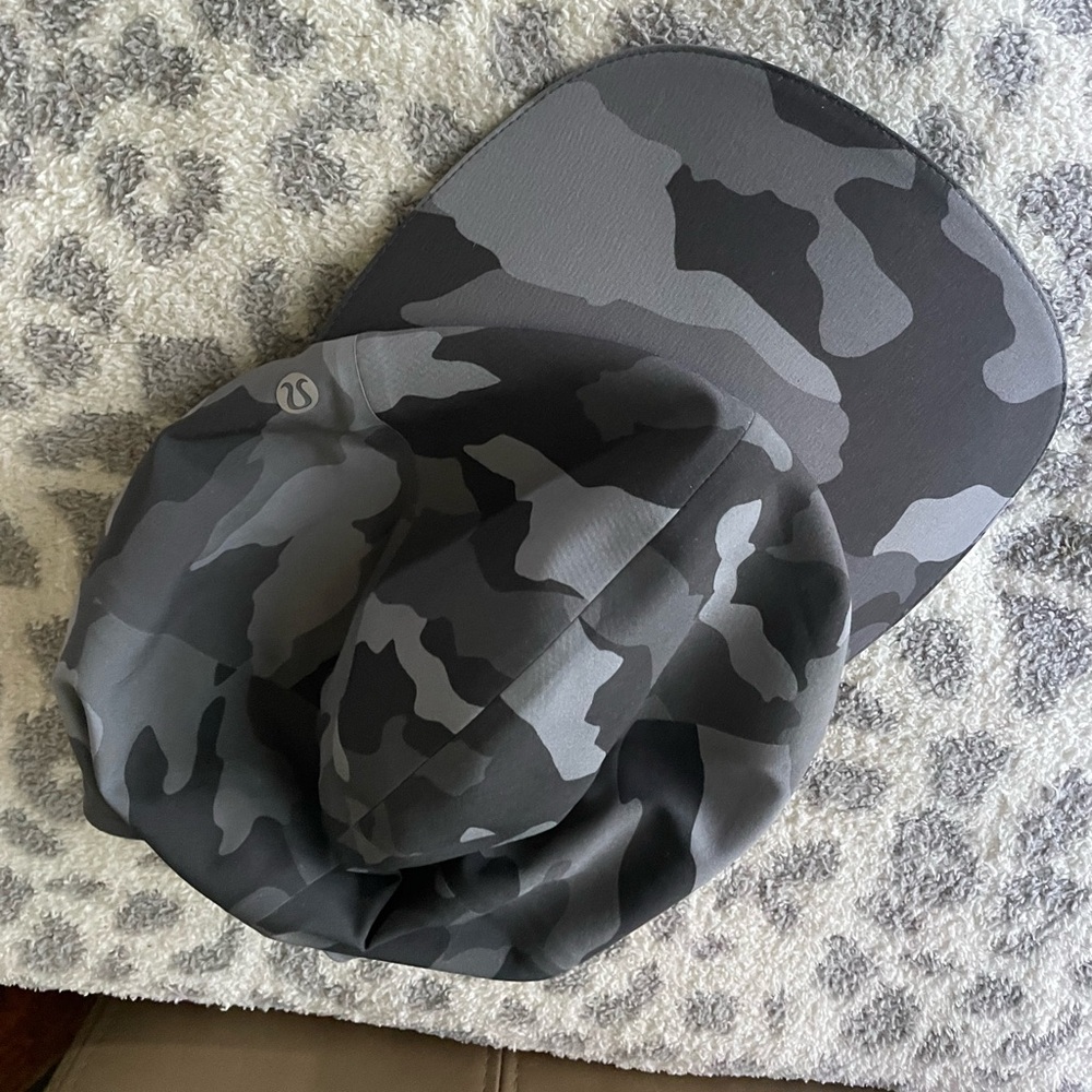 lululemon athletica women’s Gray Camouflage Hat